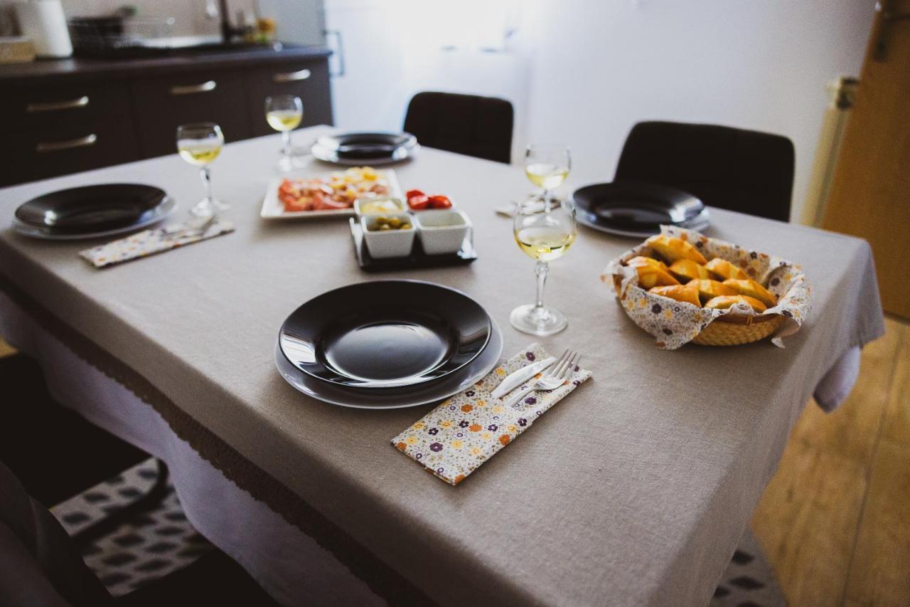Soba I Apartman Dula Ogulin Extérieur photo