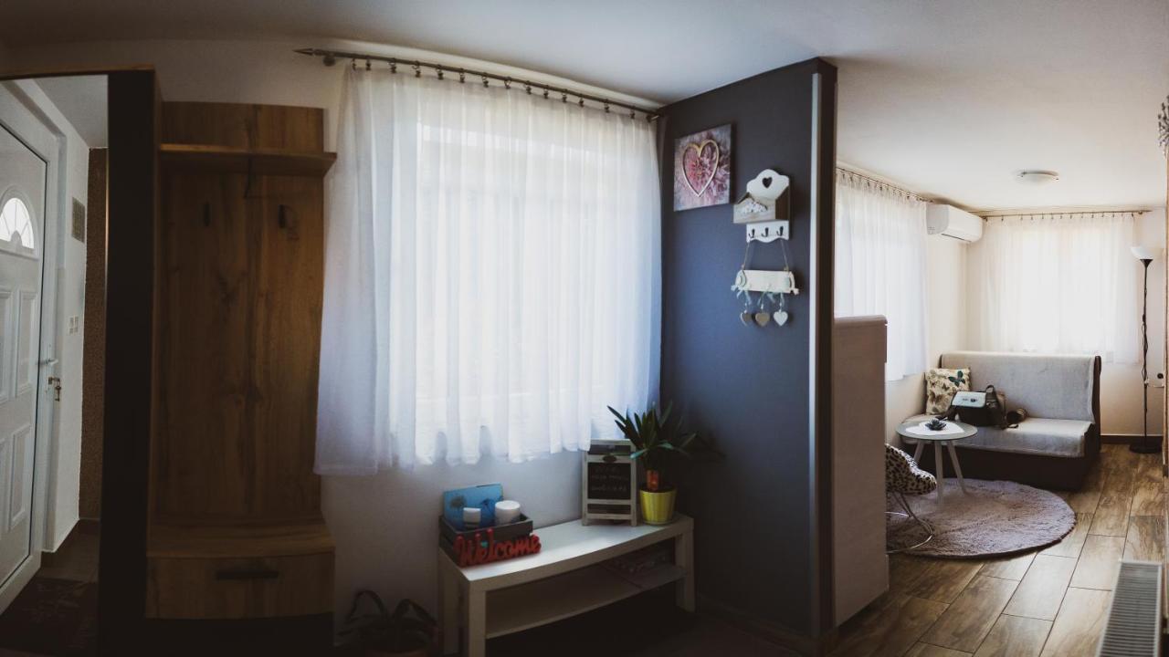 Soba I Apartman Dula Ogulin Extérieur photo
