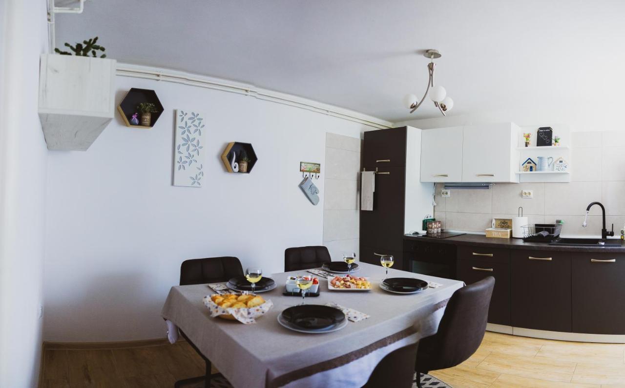 Soba I Apartman Dula Ogulin Extérieur photo