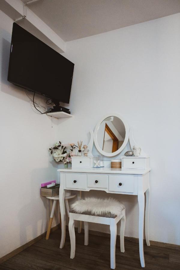 Soba I Apartman Dula Ogulin Extérieur photo